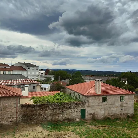 - Piso 3 Habitaciones, Bano Y Aseo Monterroso (Lugo)